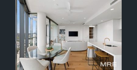 Chic, stylish & furnished - Photo 2