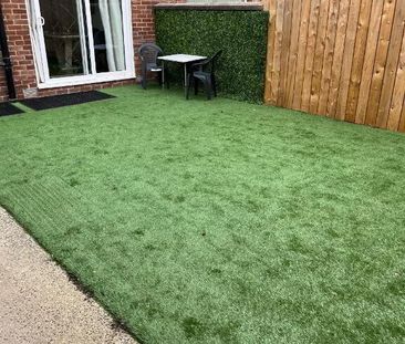 9 Prince Edward Gardens, Stranmillis, Belfast, BT9 5GD - Photo 2