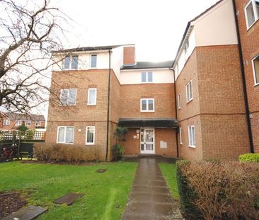 CLOSE TO WATFORD HOSPITAL - Photo 6