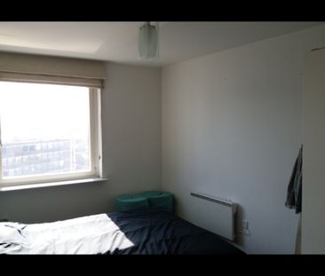 2 Bed Flat, Prince Regent Road, TW3 - Photo 5