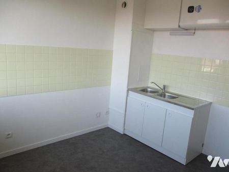 Seclin, studio 30 m 2 avec cuisine séparée, résidence Philippe de Girard. 485€ et 50€ ch - Photo 3