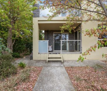 Central And Modern � White Goods Included - Photo 2