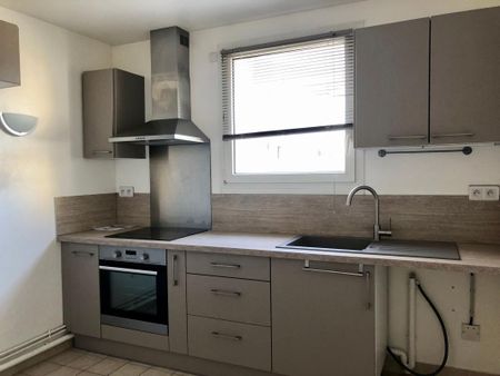 Location Appartement 2 pièces 56m² LAGNY SUR MARNE 77400 - Photo 3