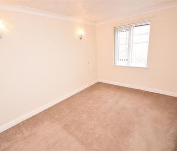 Hesslewell Court, Heswall - Photo 3