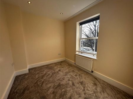 5 bedroom detached house to rent - Photo 3