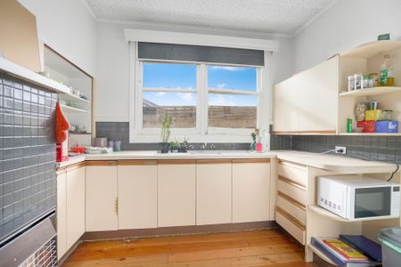 207 Clayton Street, Canadian - Photo 5