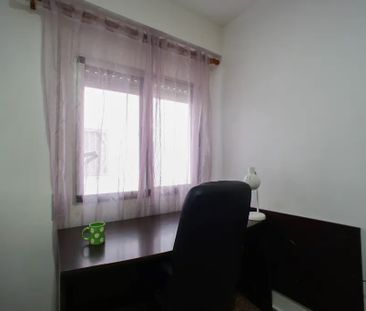 Carrer dels Lleons, Valencia, Valencian Community 46022 - Photo 3