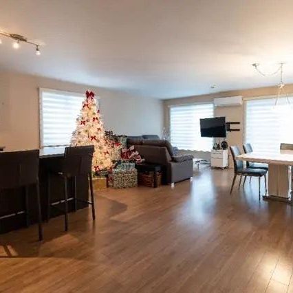 Grand 5 1/2, accès ascenseur privée! - Photo 4