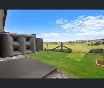 2/34 Marlowe Avenue, Anambah, NSW 2320 - Photo 6