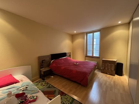 Location Appartement 3 pièces 88m² JARNAC 16200 - Photo 3