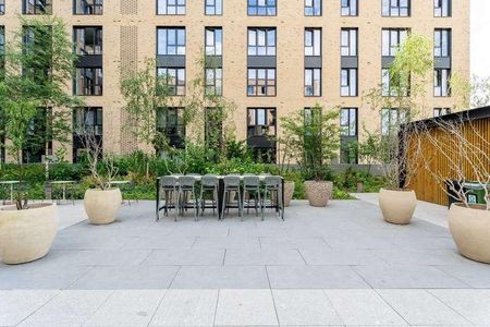 Greenford Quays, Greenford, UB6 - Photo 3