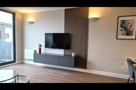 2 Bed Flat, Advent House, M4 - Photo 2