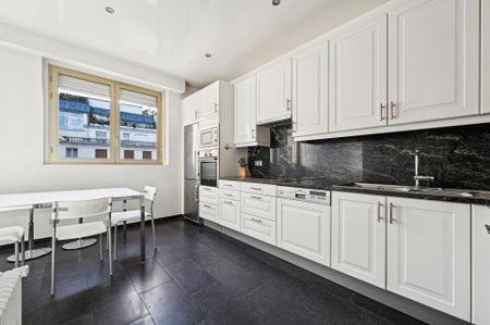 Location Appartement de luxe Paris 7 5 Pièces 165 m² - Photo 5