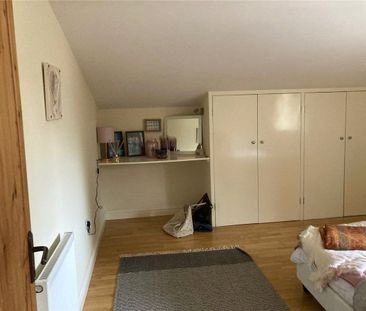 Spacious unfurnished first floor flat in a rural location with MOST... - Photo 3