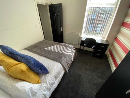 Mildred Street, Salford - Photo 3
