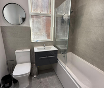 Tatton View Room 6 - Purple - Photo 5