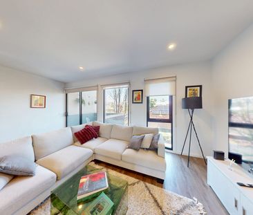 More Space Than You Expect in the Heart of Yarraville - Photo 1