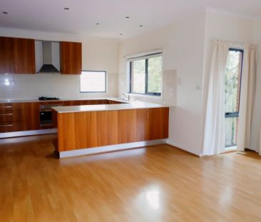 4 Bed, 2 Bath - Photo 4