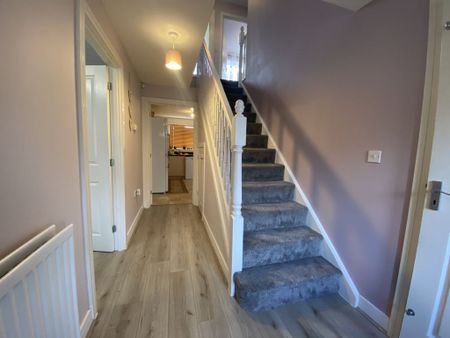 4 Bedroom Detached - Photo 5