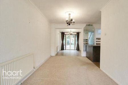 3 bedroom semi-detached house to rent - Photo 4