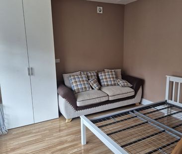 Studio Flat, Church Avenue, LE3 - Photo 5