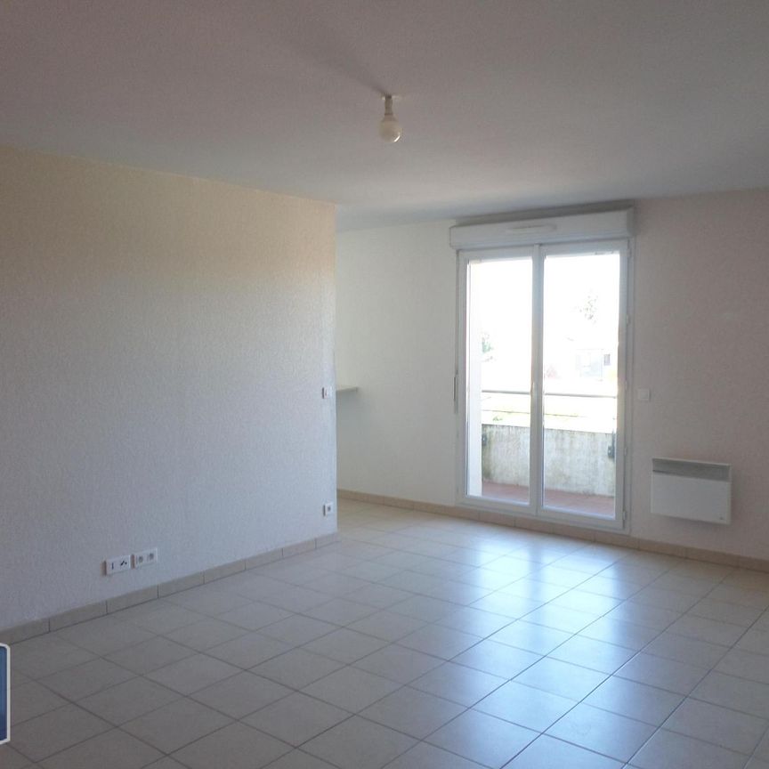 Location Appartement 2 pièces 53m² HENIN BEAUMONT 62110 - Photo 1