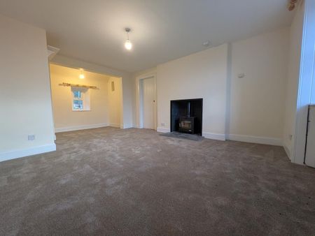 2 bedroom semi-detached house to rent - Photo 2