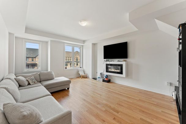 For Lease - 3243 Sixth Line, Oakville, Ontario - Photo 1