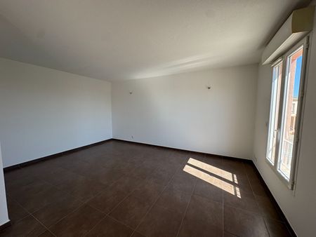 T5 Villa Résidence Le Village - Photo 3