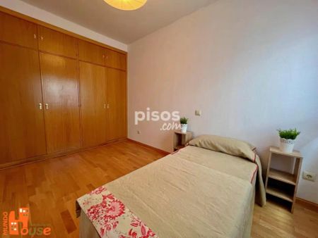 Chalet adosado en alquiler en Paseo del Pocillo - Photo 2