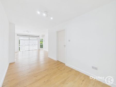 3 bedroom terraced house to rent - Photo 2