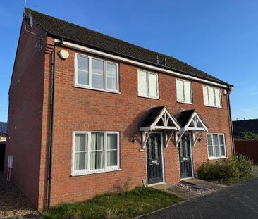 3 bedroom semi-detached house to rent - Photo 2