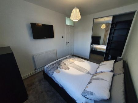 3 bedroom maisonette to rent - Photo 5