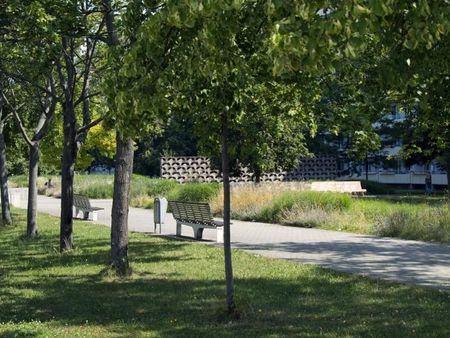 Ballenstedter Straße 18 - Harzer-Karree - Foto 3