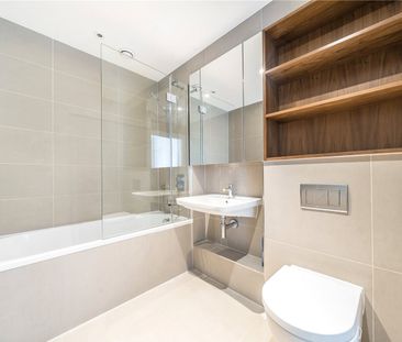 Handley Drive, London, SE3 9BW - Photo 6