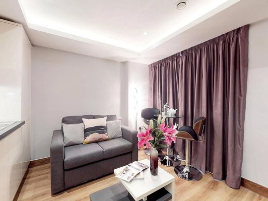 Studio to rent - Photo 1