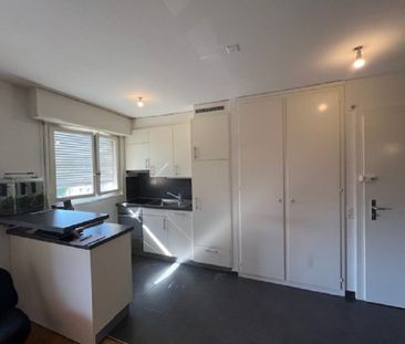 Proche de toutes commodités, appartement de 2 pièces au 2ème étage - Foto 4