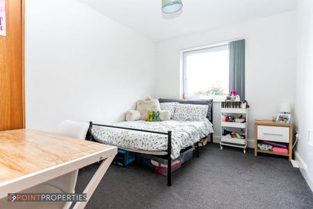 2 bedroom flat to rent - Photo 4