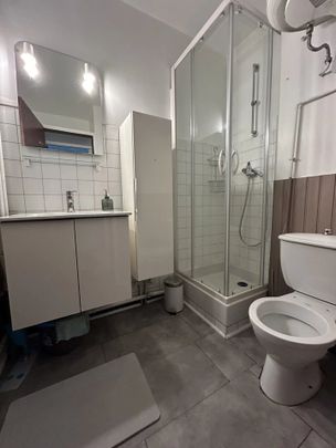 Appartement 1 pièces 30m2 MARSEILLE 5EME 660 euros - Photo 1