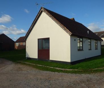2 bedroom bungalow to rent - Photo 2