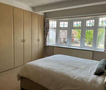 Chestnut Drive, Wanstead, E11 - Photo 5