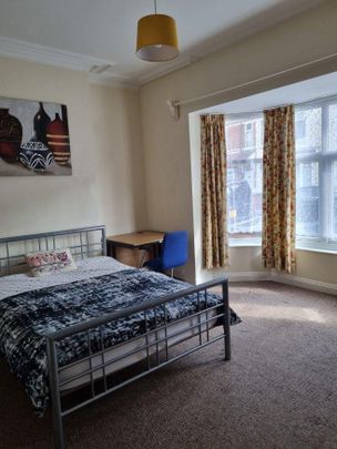 6 bedroom house share to rent - Photo 1