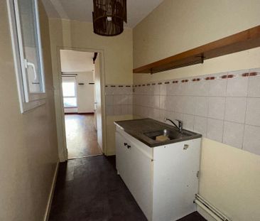 Location Appartement 1 pièce 38m² - Photo 3