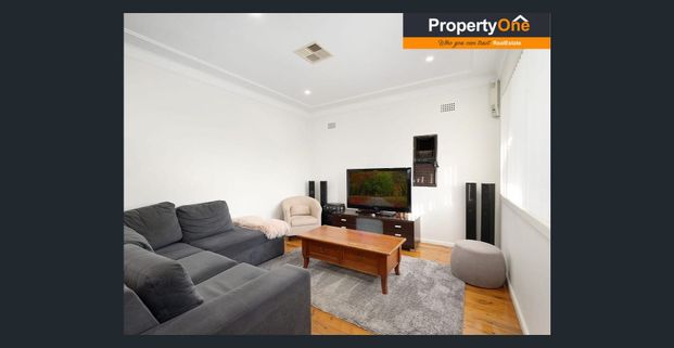 🏡 Family Home for RENT. Don't Miss out. - Photo 1