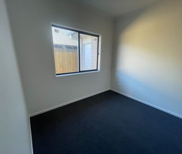 4 bedroom beautifully designed home - Photo 2