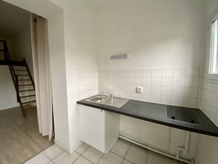 Location Appartement 1 pièce 21m² BORDEAUX 33000 - Photo 3