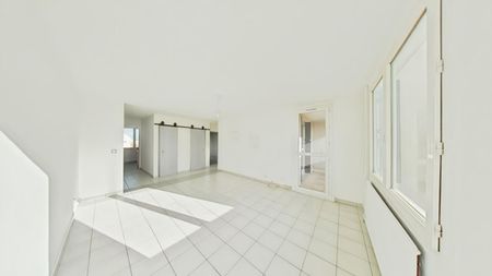 Location Appartement 3 pièces 65m² VALENCE 26000 - Photo 3