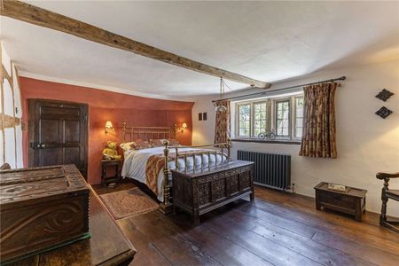 Grade II* listed Manor Farmhouse - Photo 3
