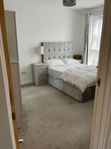1 bedroom in a house share to rent - Photo 4