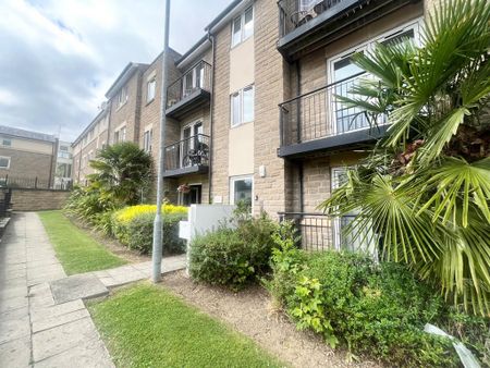 2 bedroom flat to rent - Photo 3